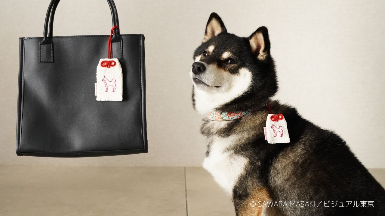 【新品｜一点物】手刺繍天然石マット「祈り」｜ビンテージホームスパンリネン｜お守り クロスステッチフレーム＜Winnie the Pooh～絵本の中から